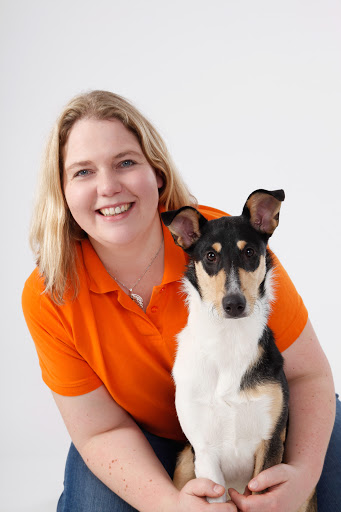 Mobile Tierarztpraxis Dr. Katharina Gellrich - Osteopathie und Ernährungsmedizin für Hunde und Katzen unter Hallbergmoos, Bayern