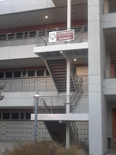 Used Car Dealer «Cars 911», reviews and photos, 2244 N San Fernando Rd, Los Angeles, CA 90065, USA