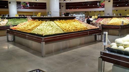 Supermarket «Cermak Fresh Produce», reviews and photos, 4000 W Diversey Ave, Chicago, IL 60639, USA