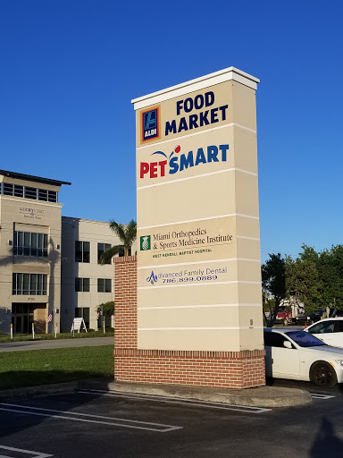 Pet Supply Store «PetSmart», reviews and photos, 16514 SW 88th St, Kendall, FL 33196, USA