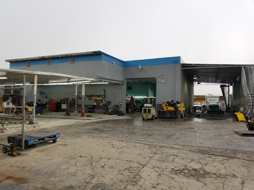 Auto Body Shop «Car World Body Shop», reviews and photos, 7990 NW 64th St, Miami, FL 33166, USA