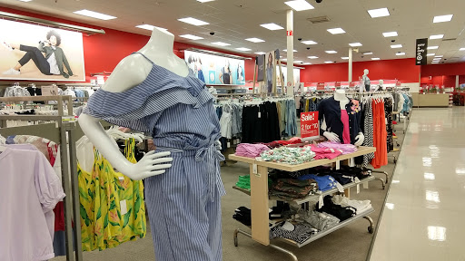 Department Store «Target», reviews and photos, 6100 Shingle Creek Pkwy, Brooklyn Center, MN 55430, USA