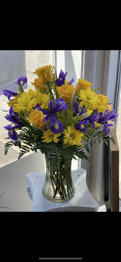 Florist «The Flower Shop», reviews and photos, 110 Church St, Whitinsville, MA 01588, USA