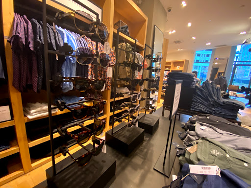 Clothing Store «J.Crew», reviews and photos, 120 International Drive, Baltimore, MD 21202, USA