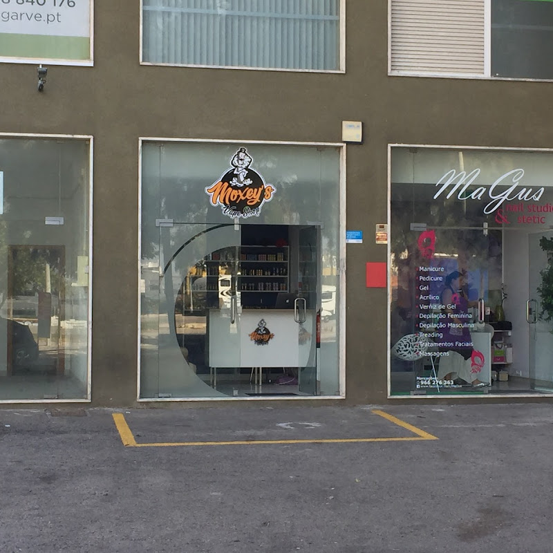 Moxey's Vape Shop