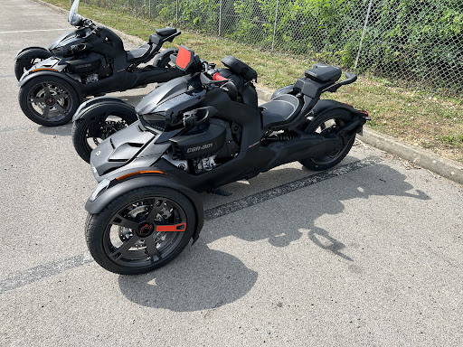 Paddock Auto-École à Les Chères, Rhône