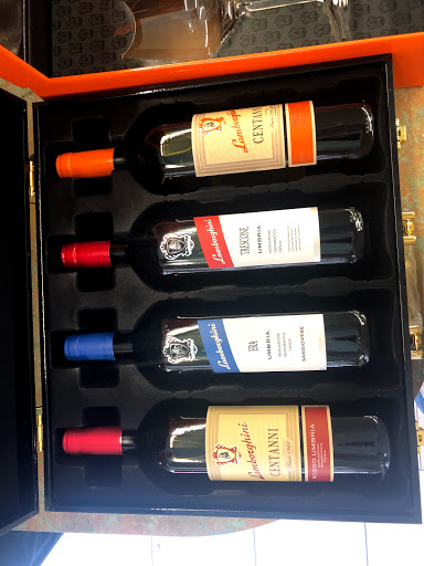 Liquor Store «Capri Deli & Liquor of East Rutherford», reviews and photos, 226 Paterson Ave, East Rutherford, NJ 07073, USA