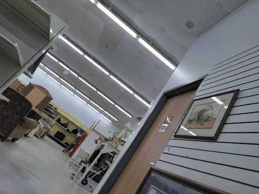 Thrift Store «The Salvation Army Family Store & Donation Center», reviews and photos