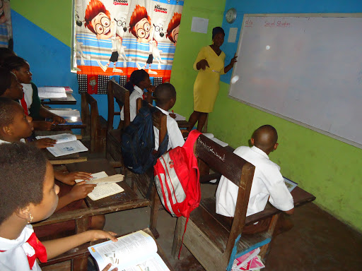 FRONTLINE INTERNATIONAL SCHOOL, 24 Jerry Lane, Off Elitor, Ogbatai Road, Woji, Port Harcourt, Nigeria, Private School, state Rivers