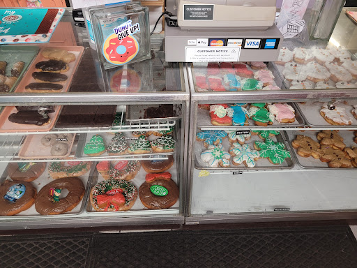 Dessert Shop «Honey Creme Donut Shop», reviews and photos, 514 Vincennes St, New Albany, IN 47150, USA