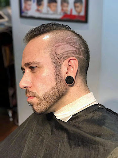 Barber Shop «Emperors Barbershop», reviews and photos, 670 Southcenter Mall, Tukwila, WA 98188, USA