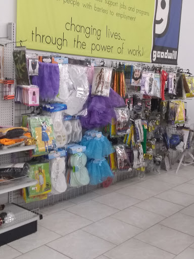 Thrift Store «Goodwill», reviews and photos