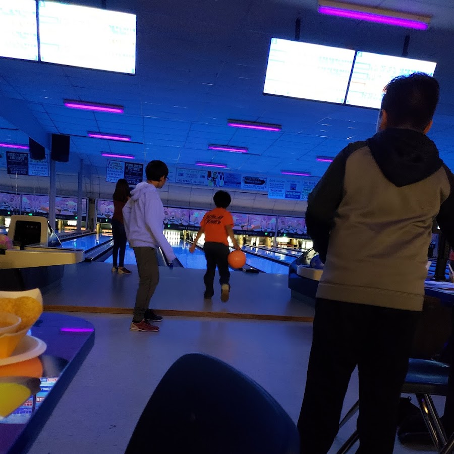 Strike & Spare Bowling Alley