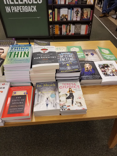 Book Store «Barnes & Noble», reviews and photos, 5100 Kilgore Ave, Hampton, VA 23666, USA