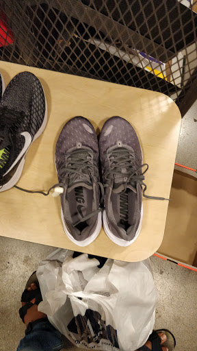 Sporting Goods Store «Nike Clearance Store», reviews and photos, 5000 S Arizona Mills Cir #240, Tempe, AZ 85282, USA