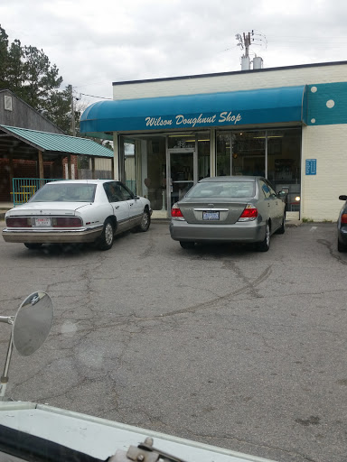 Donut Shop «Wilson Doughnut Shop», reviews and photos, 525 Tarboro Street Annex SW, Wilson, NC 27893, USA