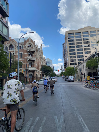 Bicycle Rental Service «Barton Springs Bike Rental», reviews and photos, 1707 Barton Springs Rd, Austin, TX 78704, USA