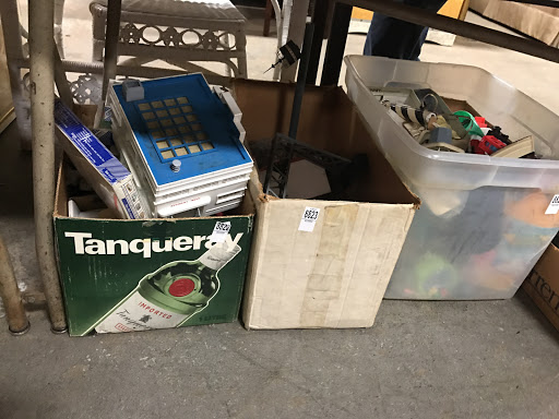 Auction House «RPN Sales & Auction House», reviews and photos, 4451 N Milwaukee Ave, Chicago, IL 60630, USA