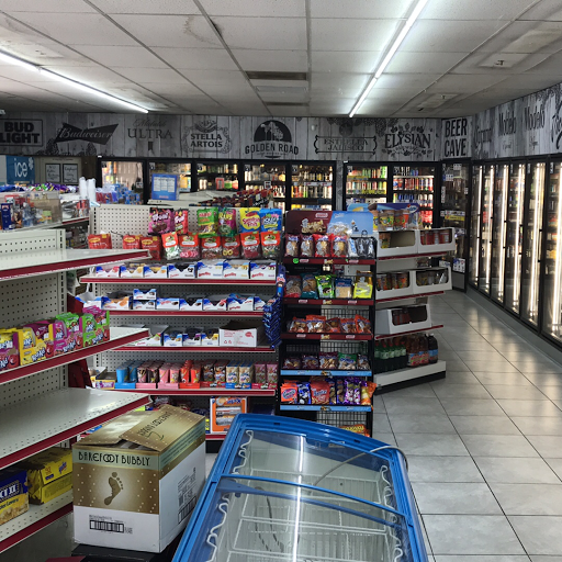 Liquor Store «Royal Liquor», reviews and photos, 270 W Elm Ave, Coalinga, CA 93210, USA
