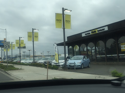 Used Car Dealer «Hertz Car Sales Seattle», reviews and photos, 14500 1st Avenue South, Burien, WA 98168, USA
