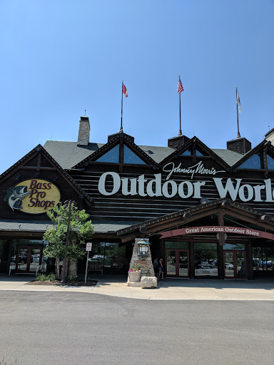 Sporting Goods Store «Bass Pro Shops», reviews and photos, 6112 W Grand Ave, Gurnee, IL 60031, USA