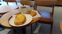 Café du Restaurant servant le petit-déjeuner Starbucks à Lille - n°7