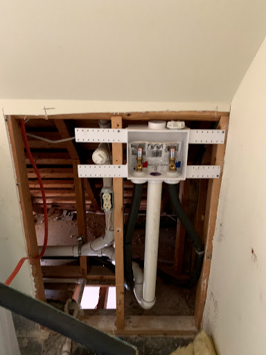 Plumbing Supply Store «Shamrock Plumbing Company», reviews and photos, 100 Knibbe Rd, Spring Branch, TX 78070, USA