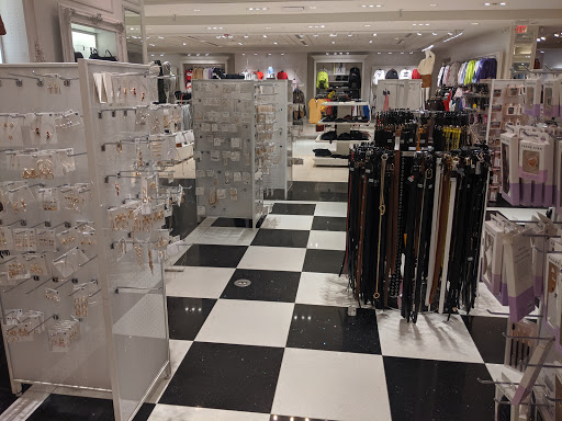 Clothing Store «Forever 21», reviews and photos, 211 King St, Charleston, SC 29401, USA