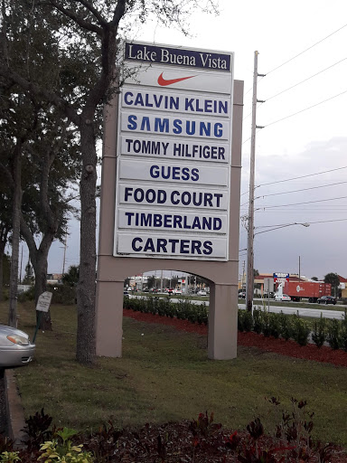 Clothing Store «Eddie Bauer Outlet», reviews and photos, 15813 FL-535, Orlando, FL 32837, USA