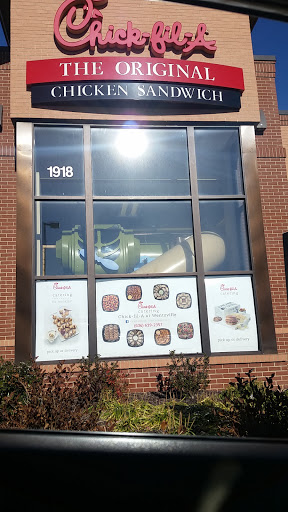 Fast Food Restaurant «Chick-fil-A», reviews and photos, 1918 Wentzville Pkwy, Wentzville, MO 63385, USA