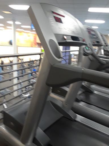Gym «LA Fitness», reviews and photos, 201 Ogden Falls Blvd, Oswego, IL 60543, USA