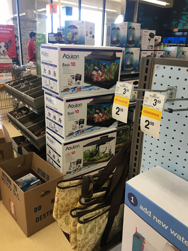 Pet Supply Store «Unleashed by Petco», reviews and photos, 16848 San Fernando Mission Blvd, Granada Hills, CA 91344, USA
