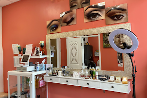 Beaú ibrowz Threading & Waxing Salon with Permanent MakeUp (PMU) image