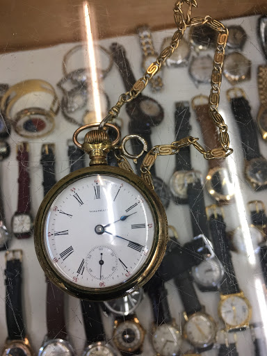 Thrift Store «Helping Hand Thrift Shop», reviews and photos, 1033 S Fairfax Ave, Los Angeles, CA 90019, USA