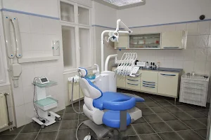 Klinikák Dent Professzionális Fogászati Rendelő image