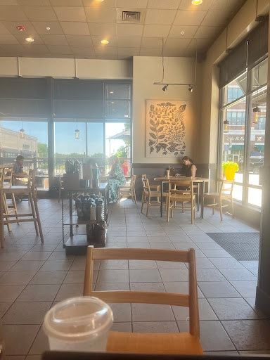 Coffee Shop «Starbucks», reviews and photos, 515 Village Center Dr, Burr Ridge, IL 60527, USA