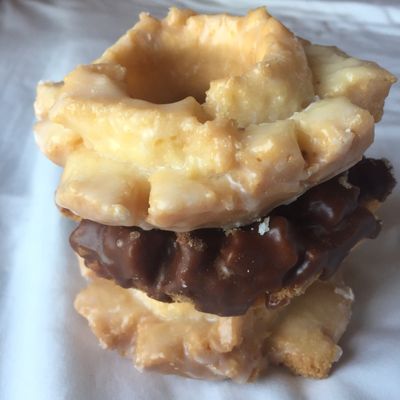 Donut Shop «G & S Donuts», reviews and photos, 5800 Woodmere Blvd, Montgomery, AL 36117, USA