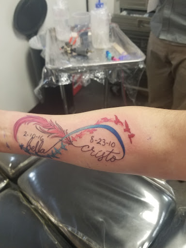 Explore forever and always tattoo ideas, creative tattoo ideas in Sioux City, available at Living Art Tattoo Studio