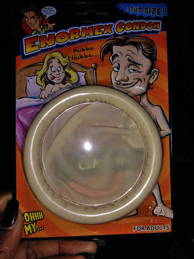 Gift Shop «SPENCER GIFTS», reviews and photos, 6170 Grand Ave, Gurnee, IL 60031, USA