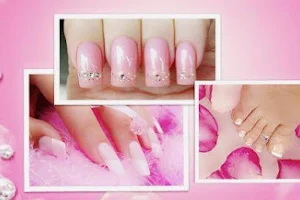 Ongles ROSE image