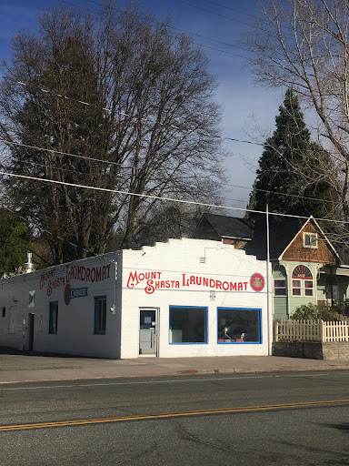 Laundromat «Mt Shasta Laundry & Car Wash», reviews and photos, 302 S Mt Shasta Blvd, Mt Shasta, CA 96067, USA