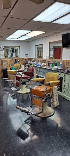 Barber Shop «Houser Barber Shop», reviews and photos, 915 Bridge St, New Cumberland, PA 17070, USA