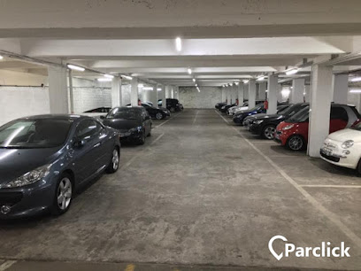 Parking Trois Bornes