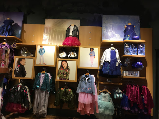 Toy Store «Disney Store», reviews and photos, 1151 Galleria Blvd, Roseville, CA 95678, USA