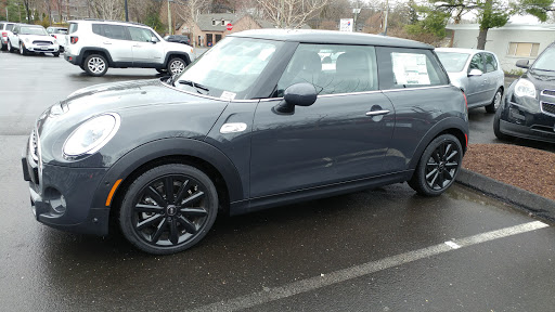 Car Dealer «MINI of Fairfield County», reviews and photos, 154 Post Rd, Darien, CT 06820, USA
