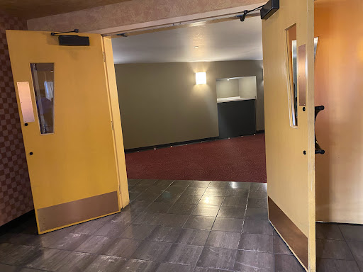 Movie Theater «AMC DINE-IN Grapevine Mills 30», reviews and photos, 3150 Grapevine Mills Pkwy, Grapevine, TX 76051, USA