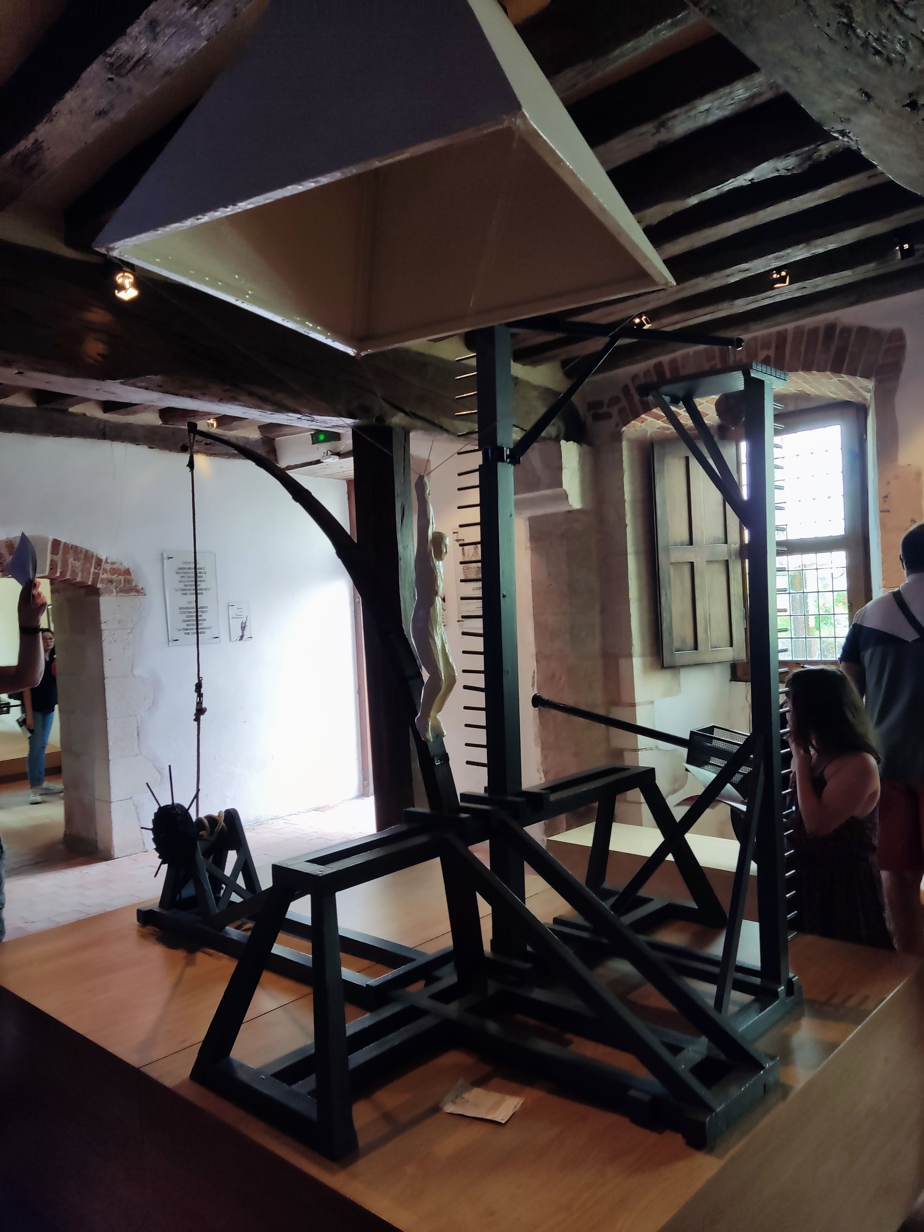 Photo n° 11 de l'avis de Damoc.r fait le 12/08/2023 à 23:29