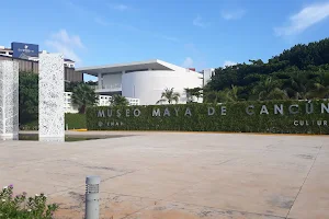 Museo Maya de Cancún y Zona Arqueológica de San Miguelito image