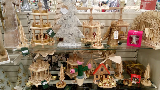 Department Store «Marshalls & HomeGoods», reviews and photos, 14135 Hall Rd, Utica, MI 48315, USA