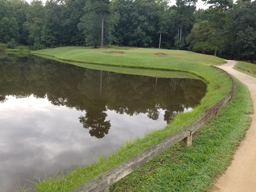 Golf Course «Twin Lakes Golf Course», reviews and photos, 648 Willow Way, Chapel Hill, NC 27516, USA